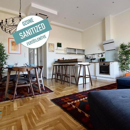 Luxury Apartment By Hi5 - Kiraly Street Suite ブダペスト エクステリア 写真