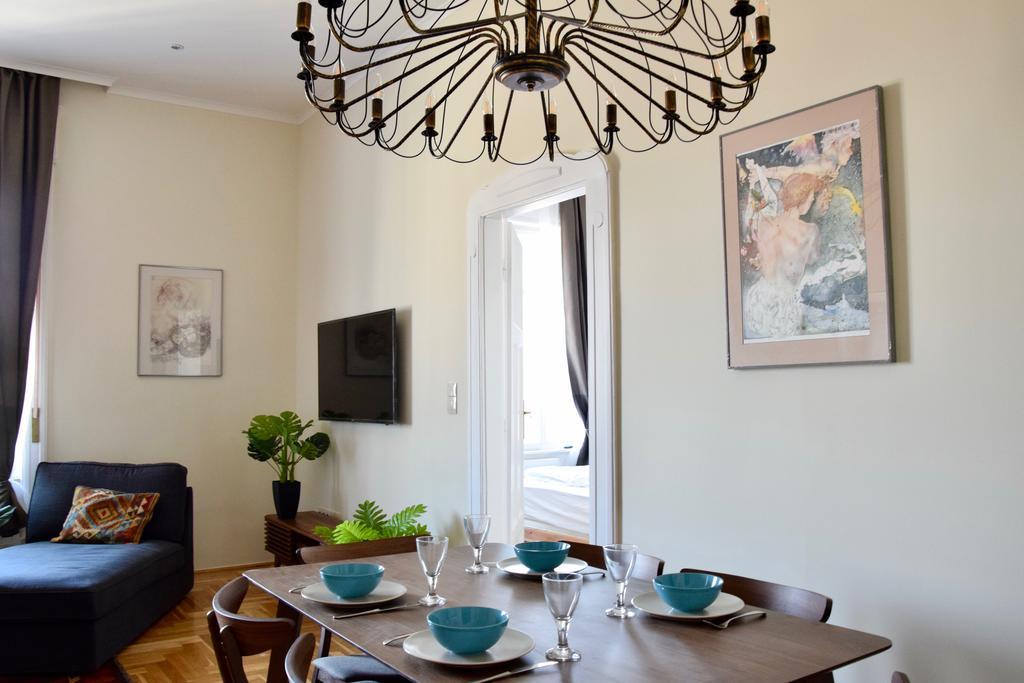 Luxury Apartment By Hi5 - Kiraly Street Suite ブダペスト エクステリア 写真