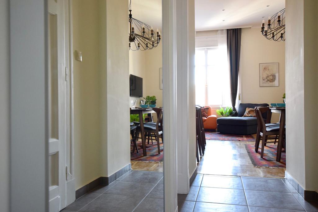 Luxury Apartment By Hi5 - Kiraly Street Suite ブダペスト エクステリア 写真