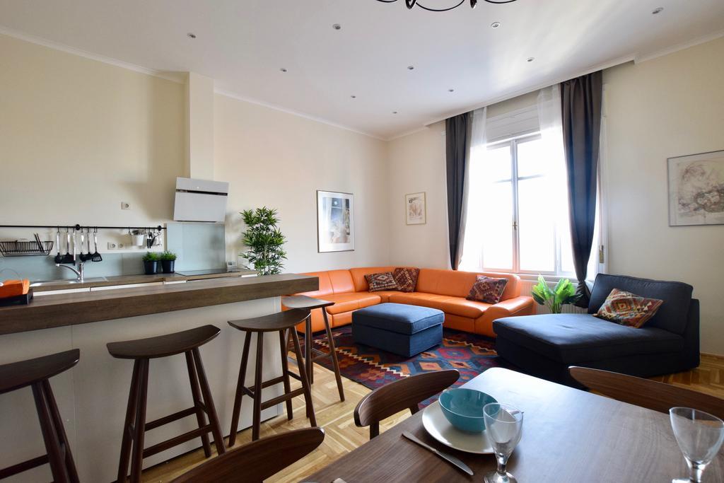 Luxury Apartment By Hi5 - Kiraly Street Suite ブダペスト エクステリア 写真